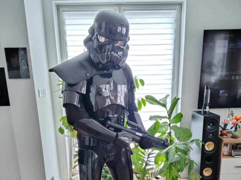 Shadowtrooper armor review from Denis